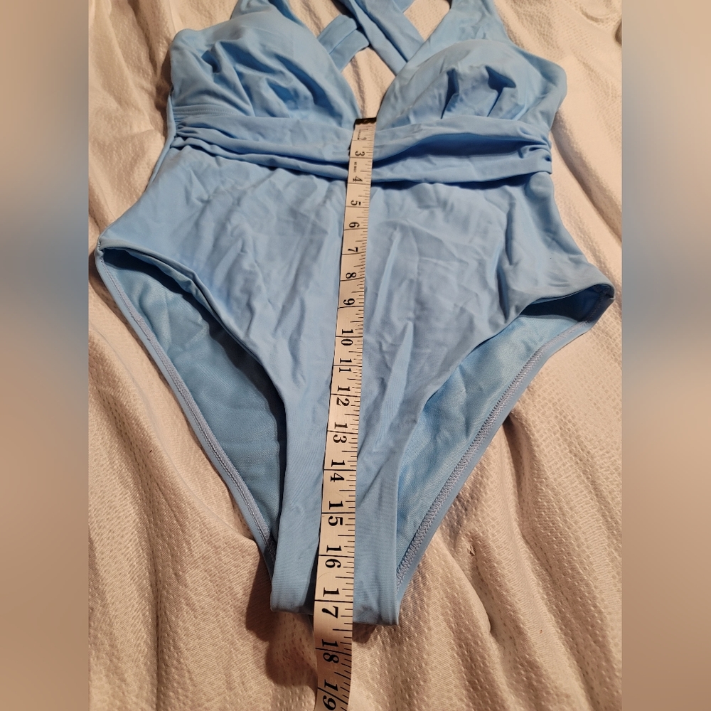 NWOT WIDE STRAP COMFORT CRISS CROSS BACK CLEAVAGE LOVING SWIM BATHING SUIT MED - Picture 4 of 9